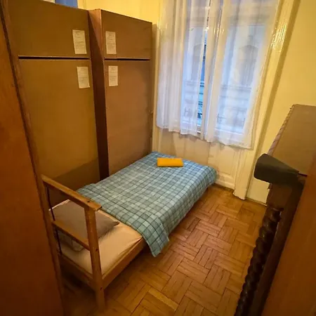 Apartament Nye Tribe